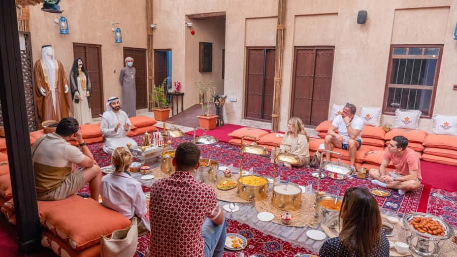 Dubai: Emirati Cultural Experience with Emirati Meal - Jumeirah Mosque Majlis and the question of timing