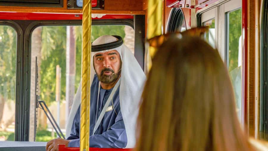 Dubai: Emirati Cultural Experience with Emirati Meal - Meeting at the Sheikh Mohammed Centre