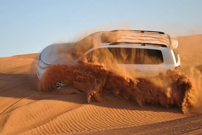 Dubai Evening Private 4x4 Desert Safari ,4 Live Shows, BBQ Dinner - A 30 to 40 minute red-dune drive