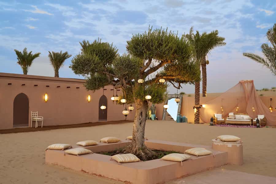 Dubai: Exclusive VIP Desert Safari Dinner with Live Show - The 45-minute ride from Dubai to Lahbab