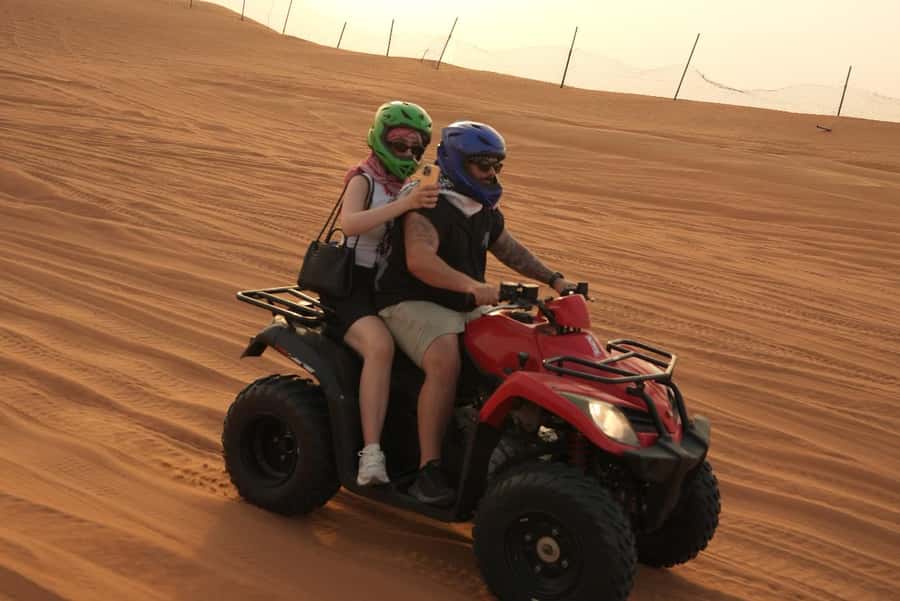 Dubai: Experience 60 Minutes Quad bike & BBQ Dinner - What makes the guides so important