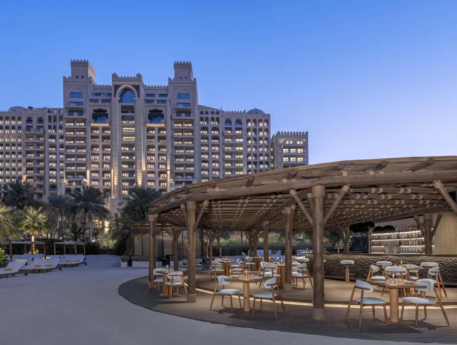 Dubai: Fairmont the Palm Pool and Beach Access - What the $40 day pass really gets you