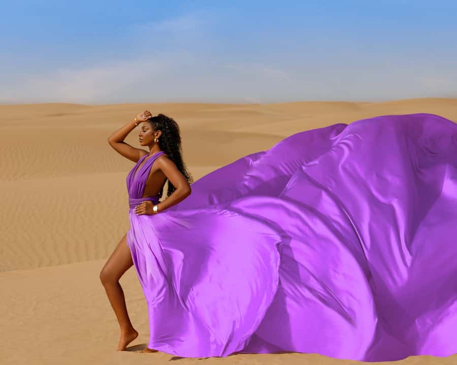Dubai: Flying Dress Photoshoot Experience - Adding makeup, hair, or henna