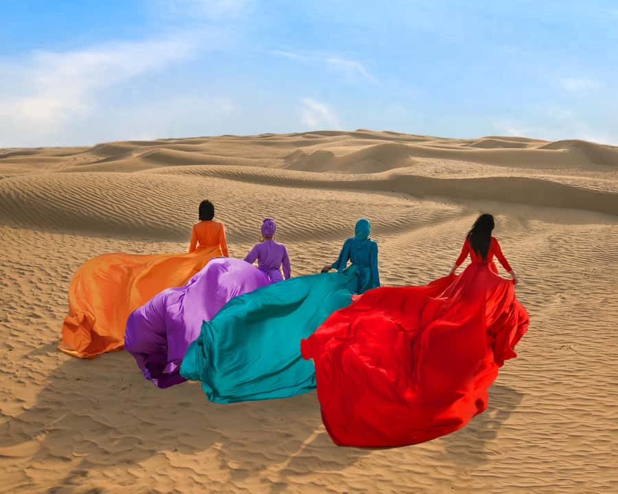 Dubai: Flying Dress Photoshoot Experience - Who will enjoy this most