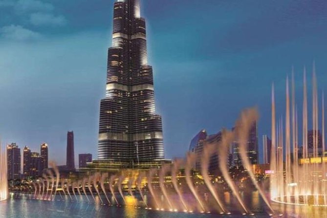 Dubai: Fountain Show and Burj Lake Ride by Traditional Boat - Taking Your Place for the Dubai Fountain Show