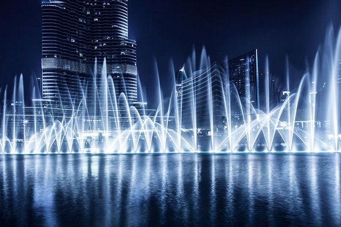 Dubai: Fountain Show and Burj Lake Ride by Traditional Boat - The Important Reliability Warning