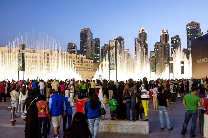 Dubai: Fountain Show and Burj Lake Ride by Traditional Boat - A Short Ride With a Traditional Abra