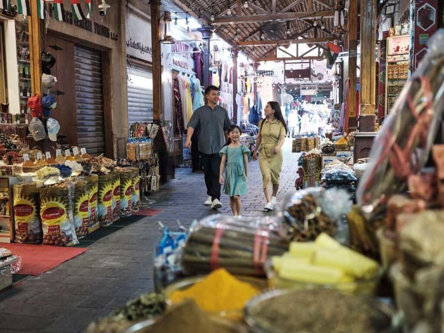 Dubai Full-Day Tour: Mosque, Souks, Burj Khalifa photo stop - Gold Souk and Spice Souk bring color, shopping, and strong smells