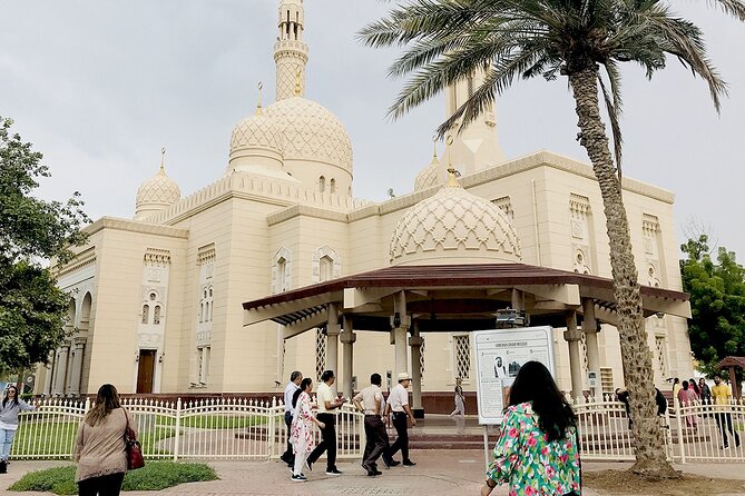Dubai Full Day Tour with Entry Ticket to Burj Khalifa at the Top - Dubai Mall and the Burj Khalifa entrance