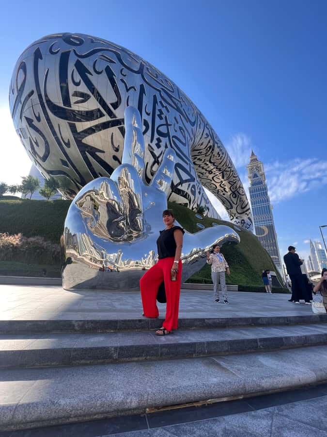 Dubai: Future Museum, Burj Al Arab, and Dubai Frame Tour - Souk Madinat and the traditional markets