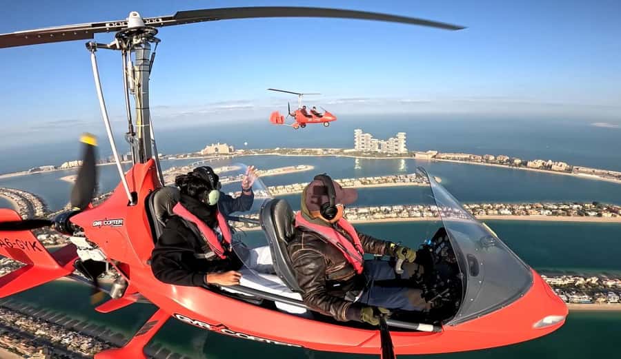 Dubai: Gyrocopter Introductory Flight - The Burj Al Arab and the return flight