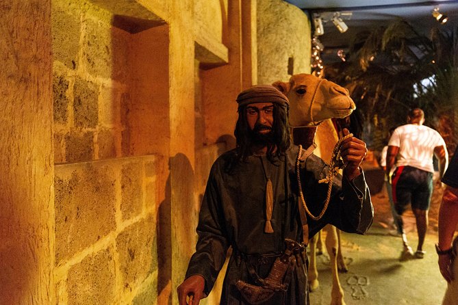 Dubai Half-Day City Tour with Visit to Dubai Gold Souk - Spice Souk: color, scent, and quick browsing