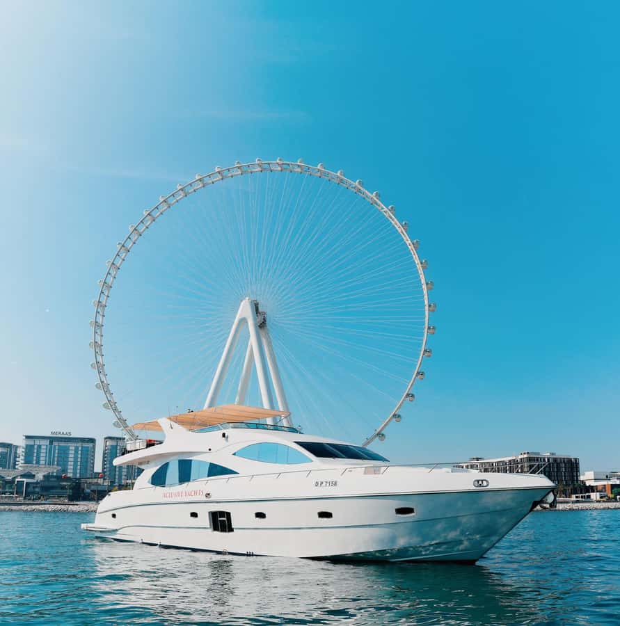 Dubai: Instagrammable Yacht Tour with Drinks & Ain/JBR Views - Key points to know before booking