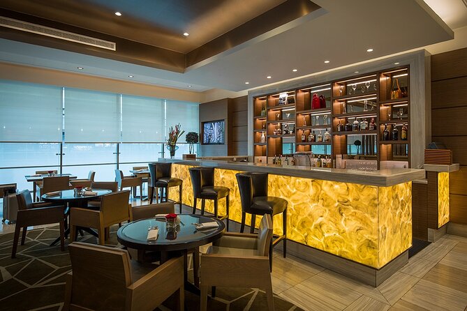 Dubai International Airport (DXB) T3/T1/T2 VIP Lounge Access - Wi-Fi, flight information, and practical facilities