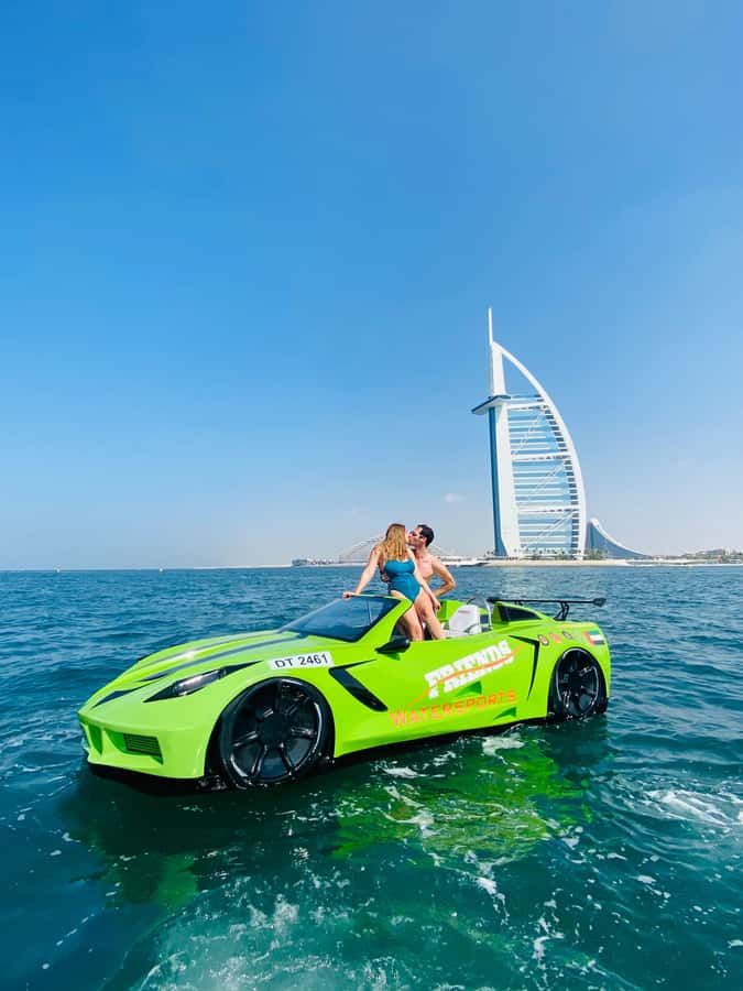 Dubai: Jet Car to Burj Al Arab with Breakfast and Soft drink - Photos, music, and the social-media angle
