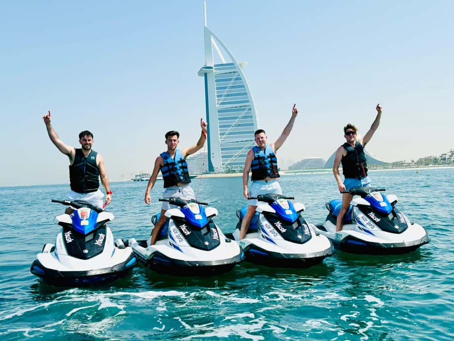 Dubai: Jet Ski 30Min & 30Min Jet Car Burj Al Arab Adventure - Who should book this water adventure?