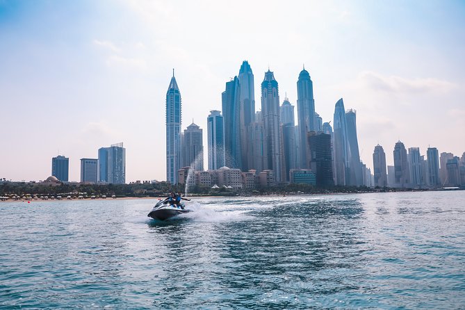 Dubai : Jet Ski Ride to Burj Khalifa & Burj Al Arab with Juice - The first 10 minutes: easing out with Dubai behind you