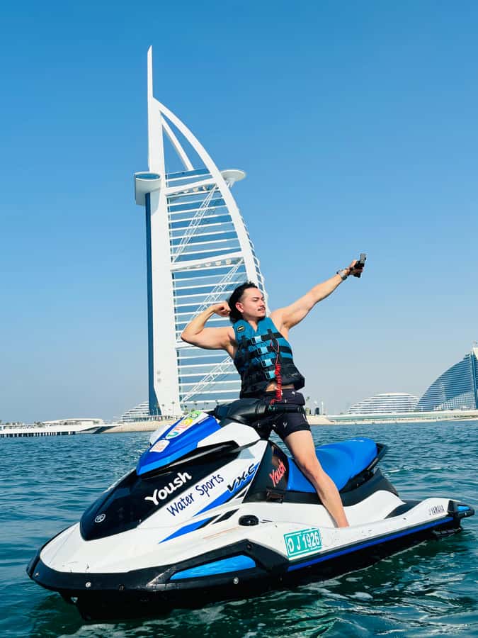 Dubai: Jet Ski Tour of Burj Al Arab with Photos - What the ride feels like for beginners