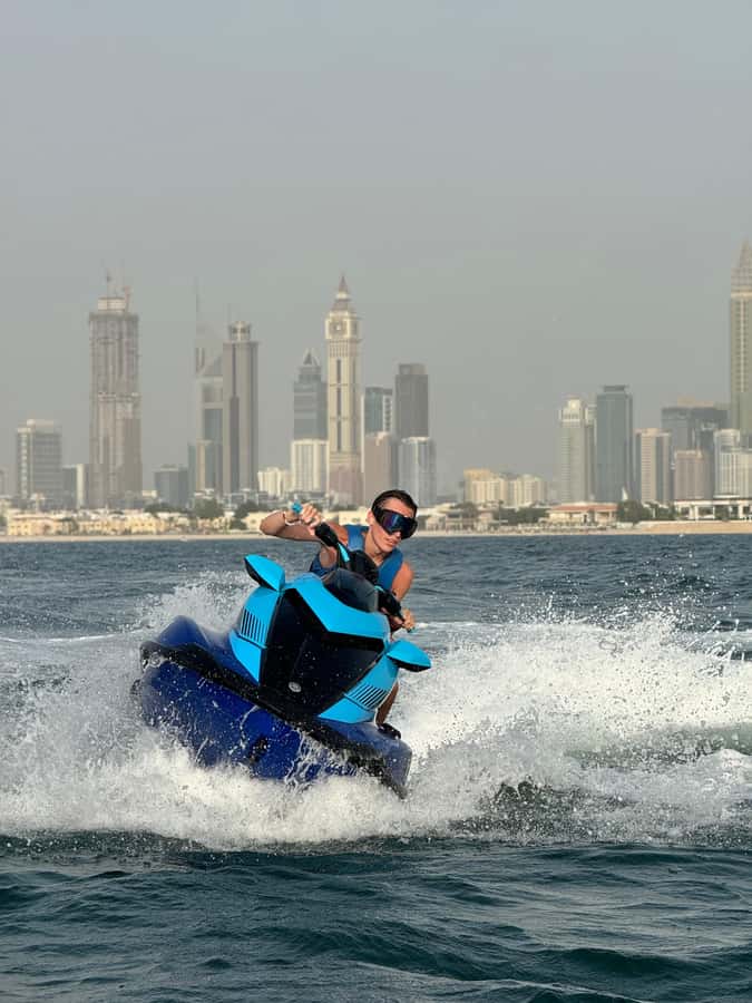 Dubai: Jet Ski Tour of Burj Al Arab with Photos & Videos - Meeting at Seabreacher Water Sports in Jumeirah