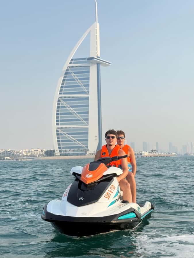 Dubai jet ski: visit the Burj al Arab and Atlantis with photos and videos - Practical comfort, clothing, and restrictions