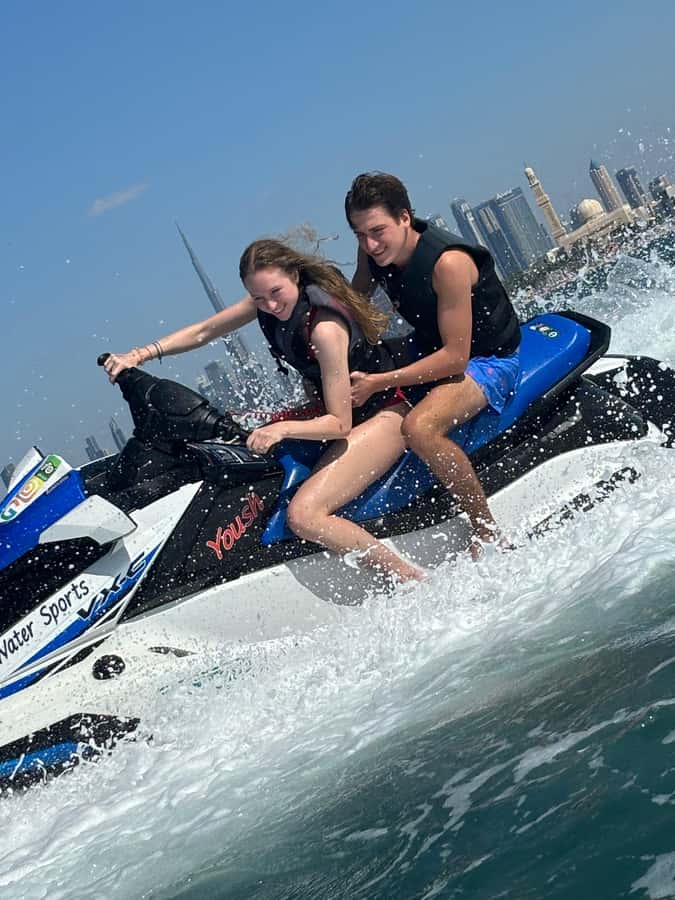 Dubai: Jetski Adventure w/ Burj Khalifa & Burj Al Arab Views - The safety briefing and first minutes on the water