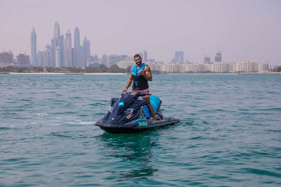 Dubai: Jetski Ride up to 2 People with Photos & Refreshments - The jet skis: speed with a beginner-friendly introduction