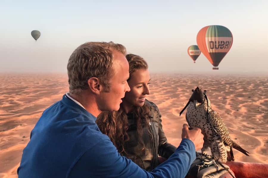 Dubai: Luxury Balloon Flight with Michelin-Curated Breakfast - The early pickup sets the tone