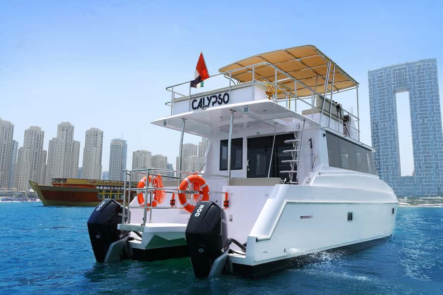 Dubai: Luxury Sightseeing Cruise with Food and Drinks - Why seeing Dubai by boat works so well