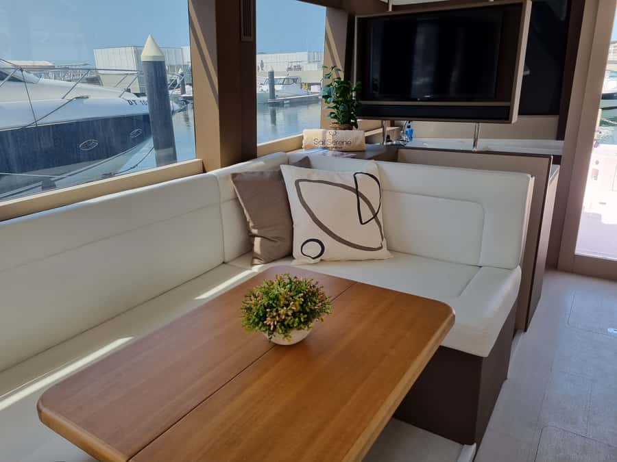 Dubai: Luxury Sightseeing Cruise with Food and Drinks - Dubai Marina and the canal views