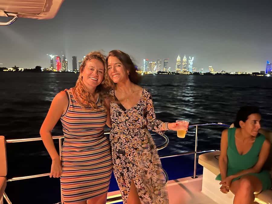 Dubai: Luxury Sightseeing Cruise with Food and Drinks - Sunset, photographs, and the onboard mood