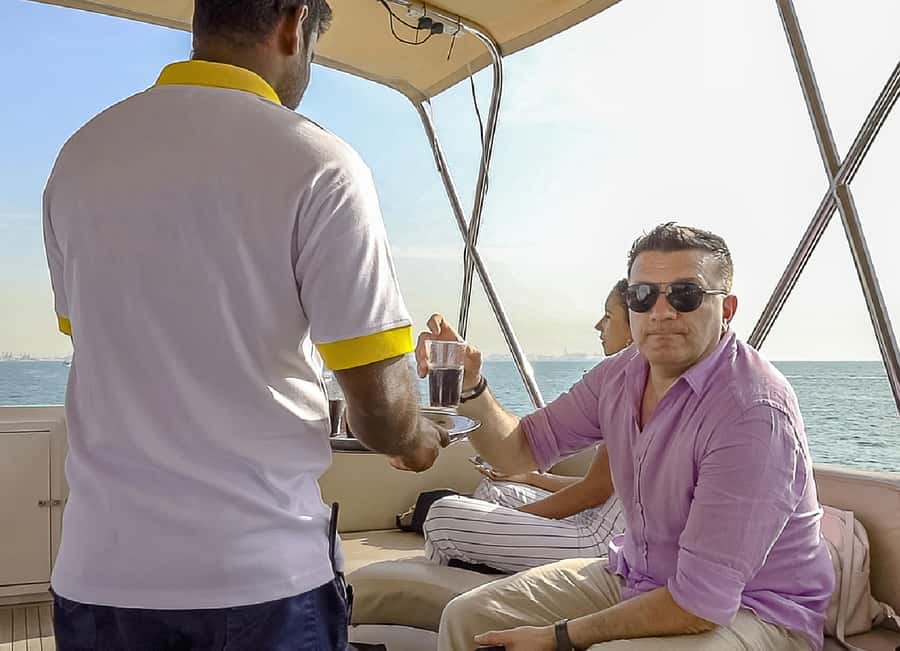 Dubai: Luxury Sunset Yacht Tour with Snacks and Drinks - Burj Al Arab and the changing sunset light