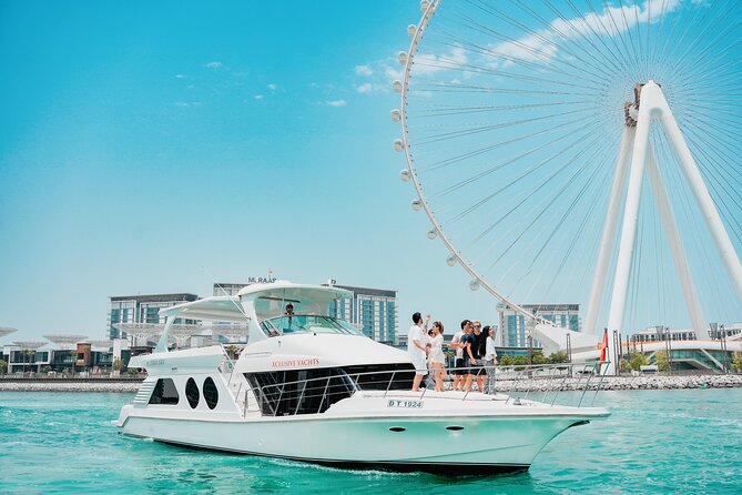Dubai Marina 1hr Yacht tour with Drinks - Key points before you book