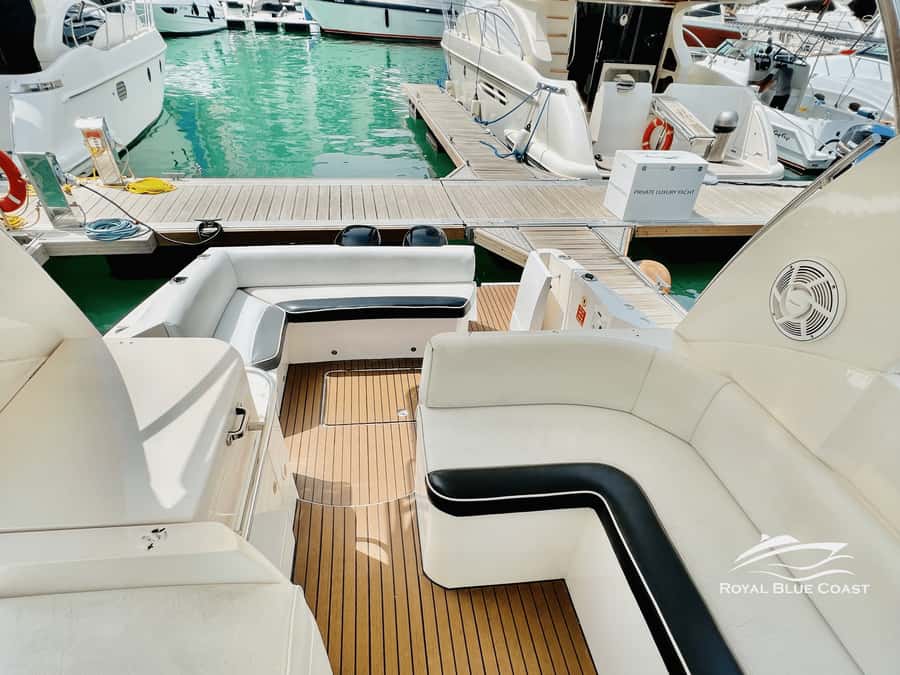 Dubai Marina: 2-Hour Mini Yacht Ride - Burj Al Arab and the return along the coast