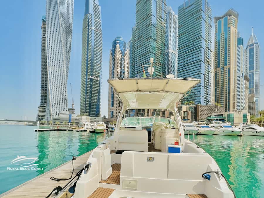 Dubai Marina: 2-Hour Mini Yacht Ride - What the $250 price really buys you