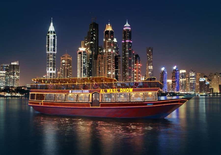 Dubai Marina Dinner Cruise with Live Entertainment(Al Wasl) - Why Dubai Marina Works Best After Sunset
