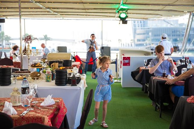 Dubai Marina Dinner Cruise with Live Music & Open Bar - Who will enjoy it most