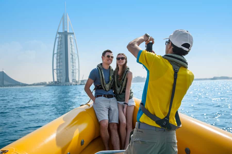 Dubai Marina: Guided Sightseeing Tour by Speedboat - Key points before you book