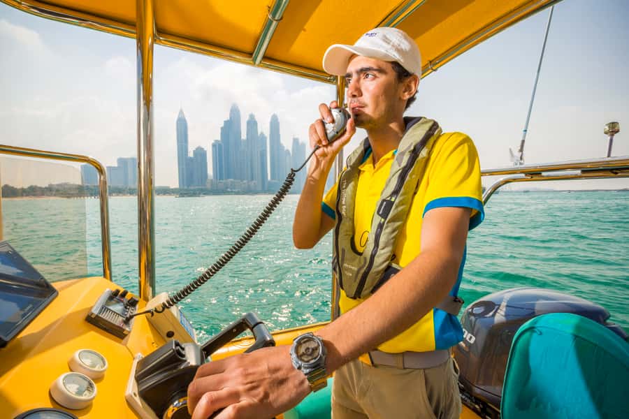 Dubai Marina: Guided Sightseeing Tour by Speedboat - Burj Al Arab and Madinat Jumeirah