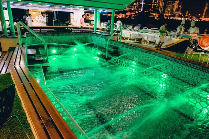 Dubai Marina Luxury Cruise w/ 5 Star Buffet Dinner & Transfer - Dinner: What the Buffet Really Means