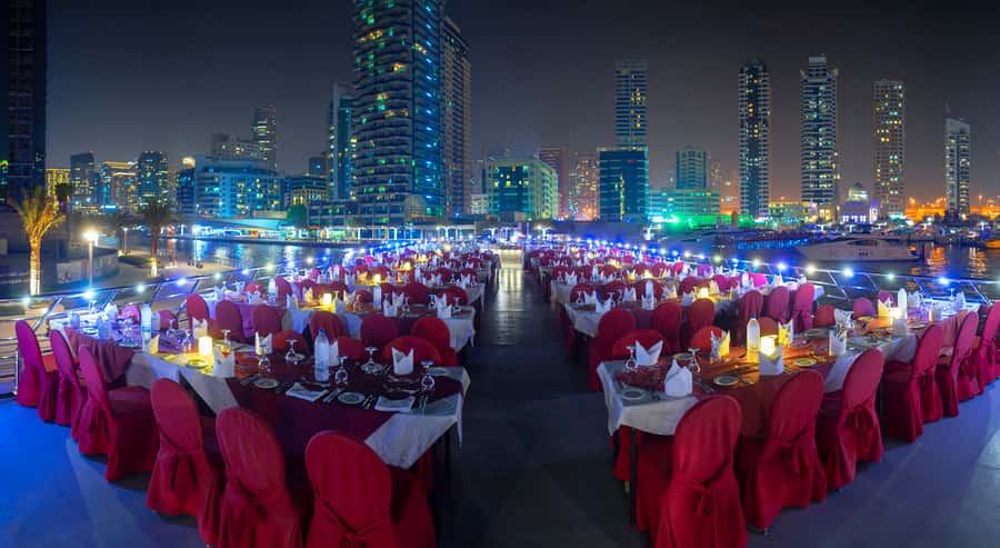 Dubai: Marina Luxury Dhow Dinner Cruise - The Arabic welcome sets the tone