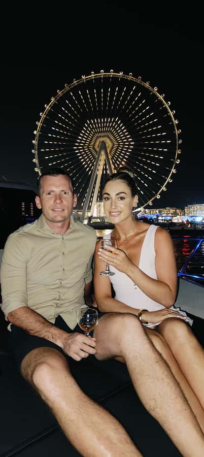 Dubai Marina luxury Yacht Tour: AinDubai,JBR &Harbour(1Hour) - Drinks, Wi-Fi, and the question of luxury