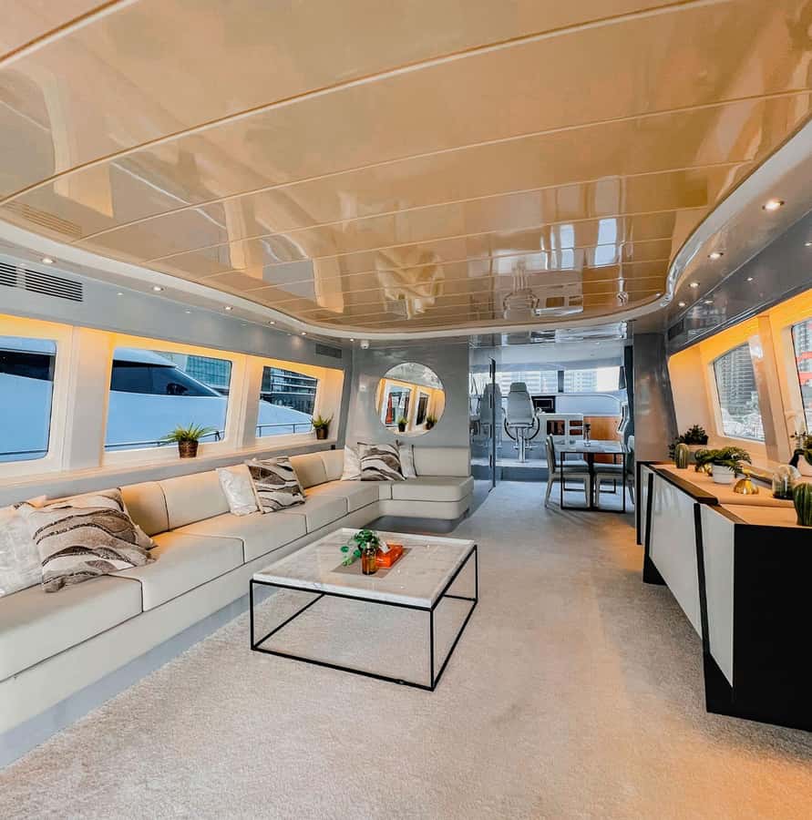 Dubai Marina: Luxury Yacht Tour with Breakfast or BBQ Option - Upper deck views versus the air-conditioned lounge