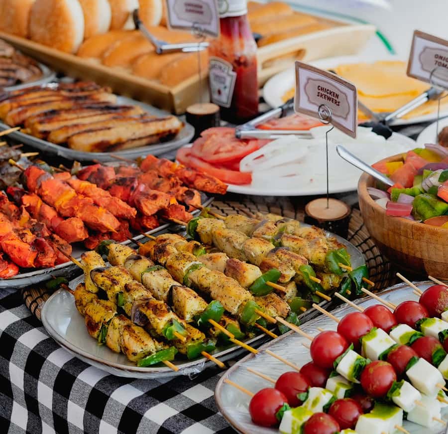 Dubai Marina: Luxury Yacht Tour with Breakfast or BBQ Option - Should you book this Dubai yacht tour?