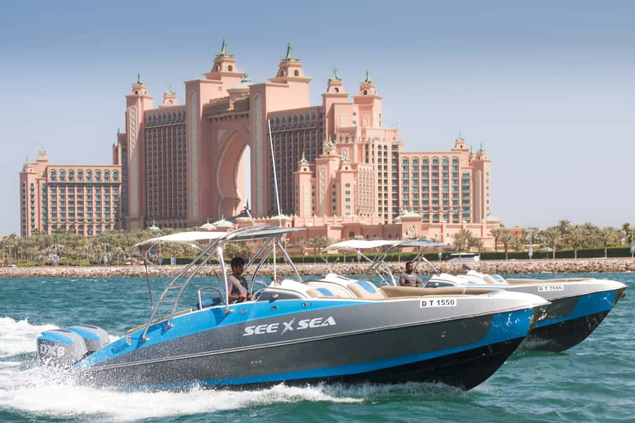 Dubai: Marina Private Boat Tour & Palm Jumeirah Sightseeing - Ain Dubai and the open-water views