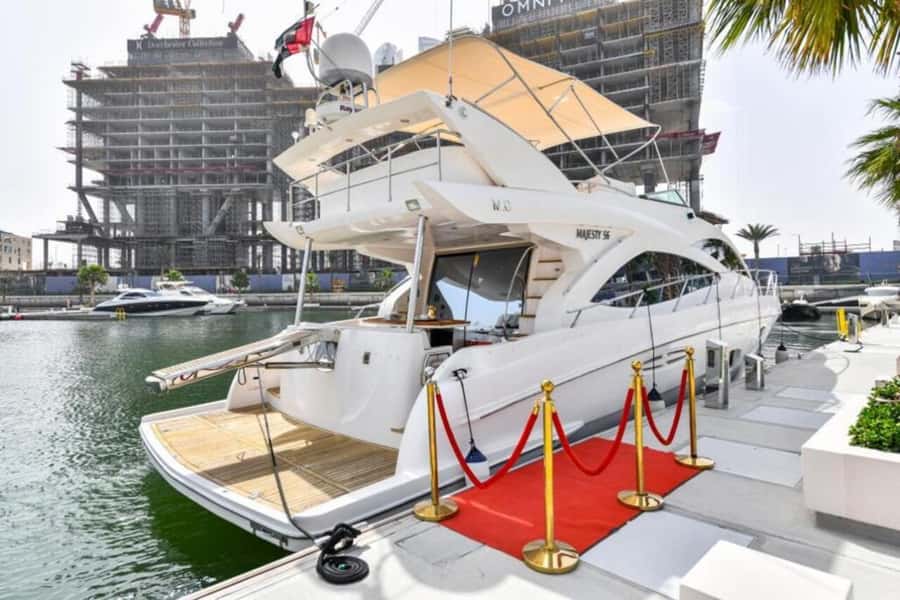 Dubai: Marina Private Luxury Yacht Tour - Why seeing Dubai from a yacht changes the city