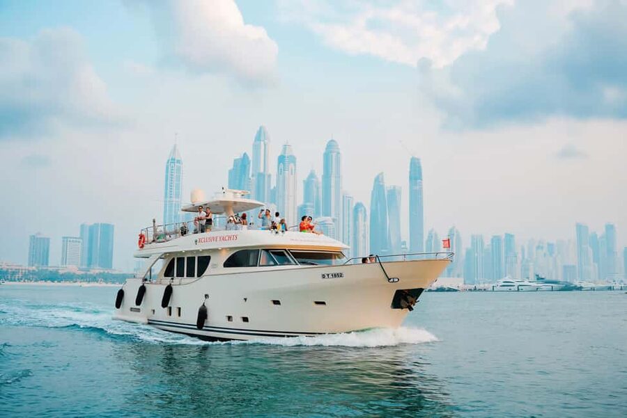 Dubai Marina Yacht Tour: Ain Wheel, JBR & Harbour in 1 Hour - Setting out through Dubai Marina