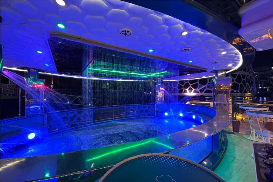 Dubai: Mega Yacht Dinner Cruise with Buffet - Practical tips for a smoother evening