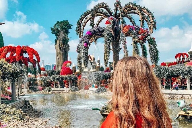 Dubai Miracle Garden Skip the Line E-Ticket and Transport Options - Sales Stalls and the Garden’s Family-Friendly Feel
