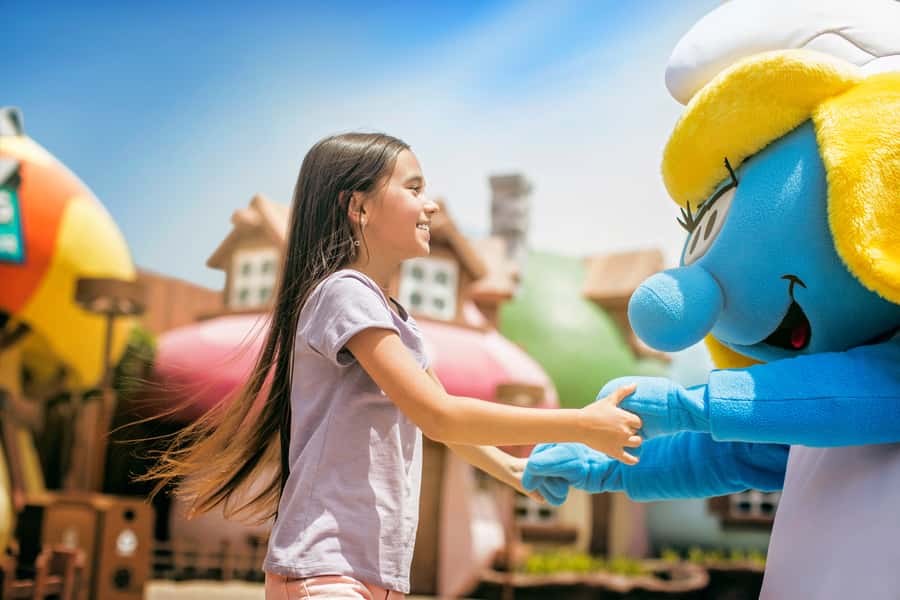 Dubai: MOTIONGATE ™ Theme Park Entry Ticket - Heat, shade, and comfort