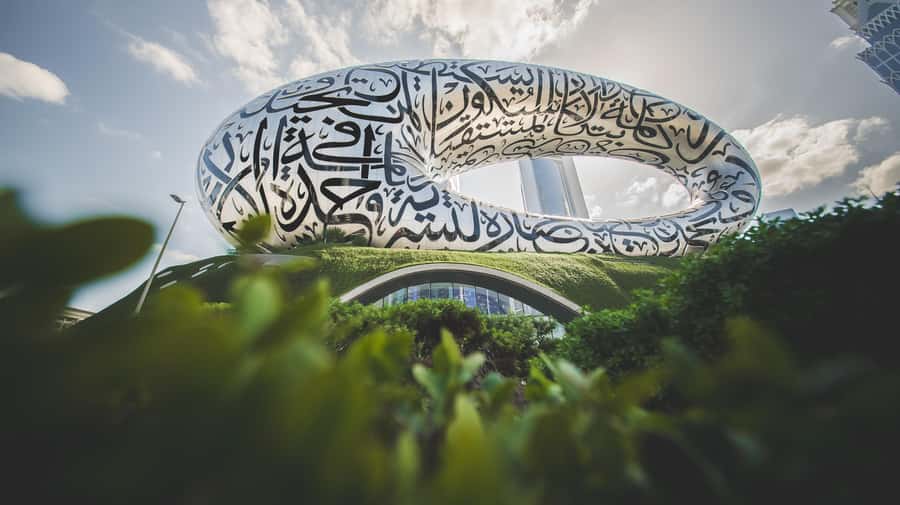 Dubai: Museum of the Future Admission Ticket - Staff, Guides, and the Pace Inside